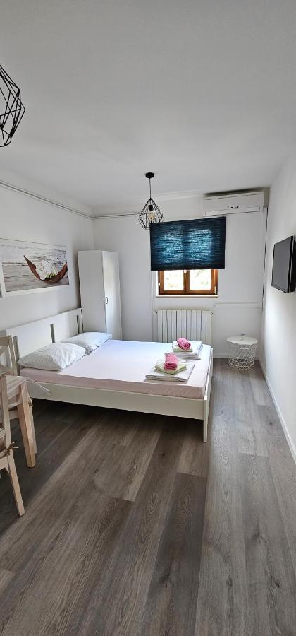 נובי ווינודולסקי Apartment Vesna מראה חיצוני תמונה